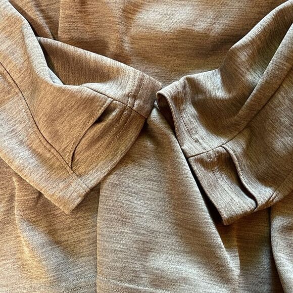 Hi-Tec pullover long sleeve athletic shirt. 1/4 zip.  Size XXL. - Picture 4 of 5